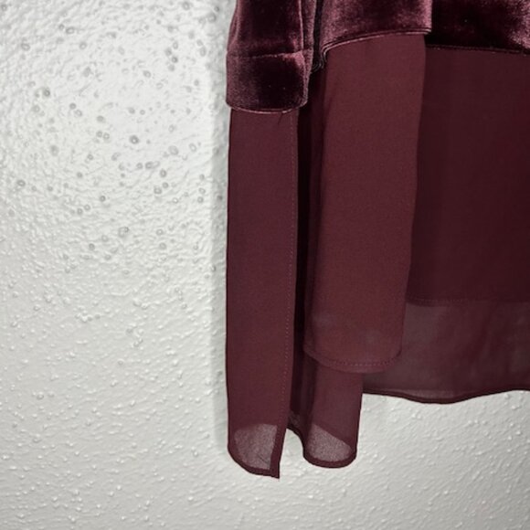 Neiman Marcus Velvet Top with Chiffon bottom layer Size 3X - Picture 4 of 7